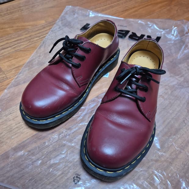 [240] 닥터마틴 1461 체리레드 uk5