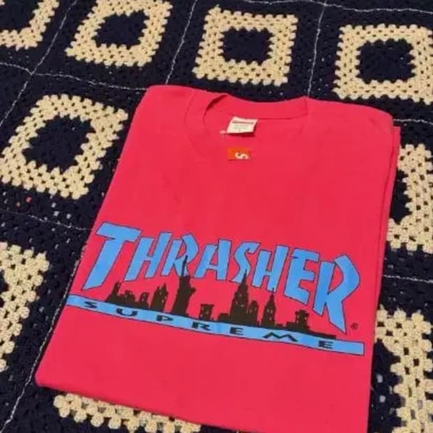 [L]슈프림 x 트레셔 스카이라인 티셔츠 핑크 - 21FW