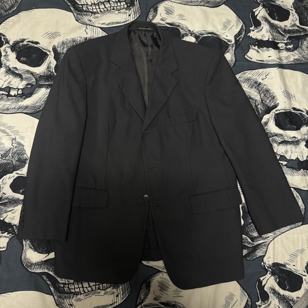 발렌시아가 쓰리버튼 울자켓 100사이즈 