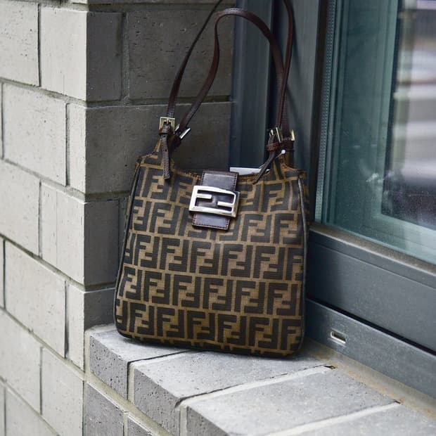 펜디 주키노 숄더백 (정품)