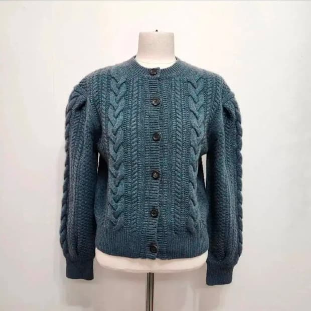 아떼바네사브루노 21'FW 야크 혼방 꽈배기 니트 가디건
