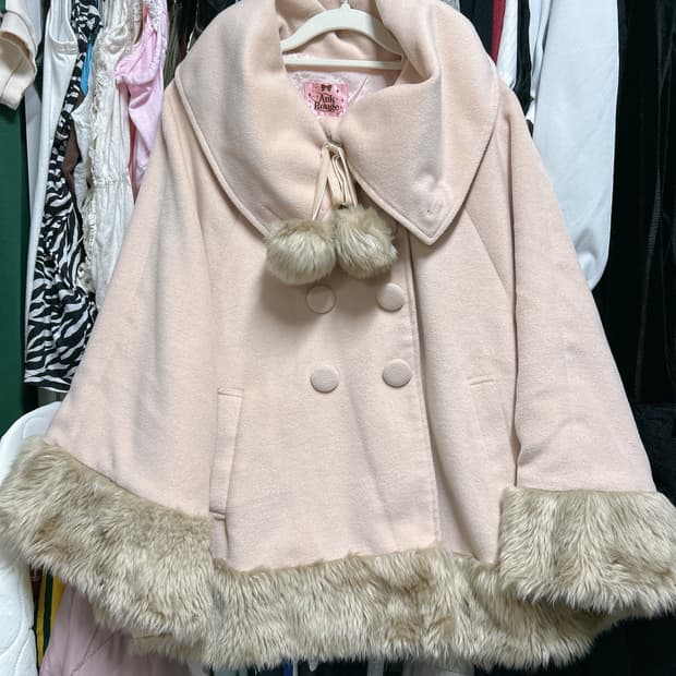 앙크루즈 고전 케이프 판초 핀터