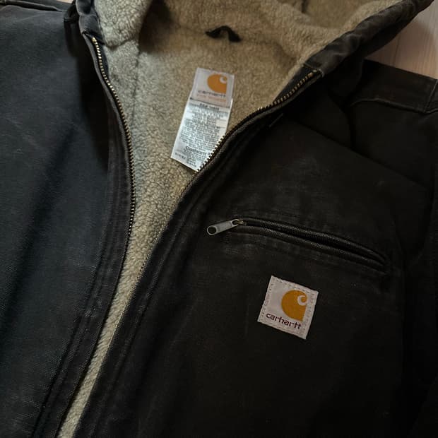 칼하트 시에라 WJ141