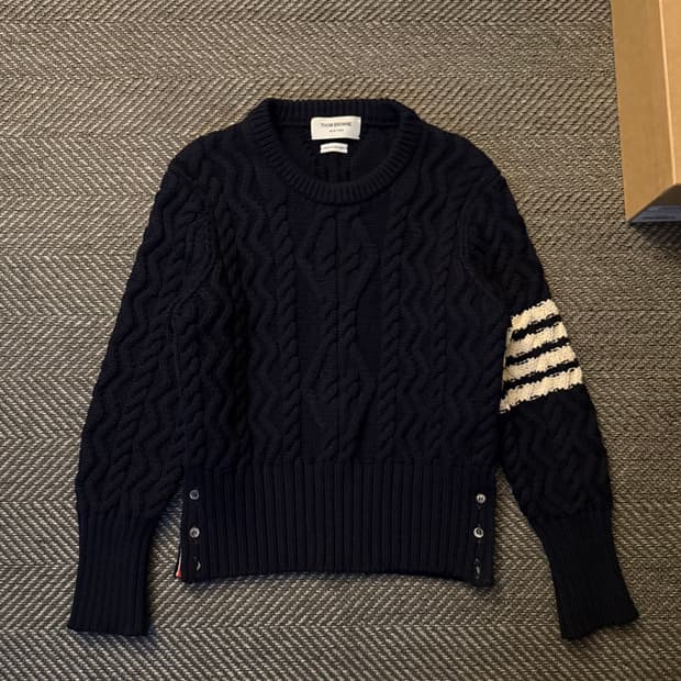 톰브라운 케이블 4바 니트 1사이즈