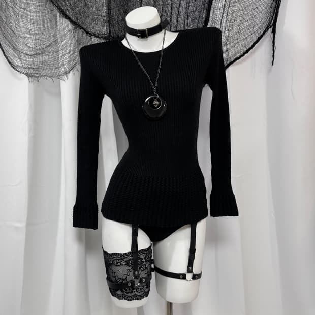 black knit t-shirt