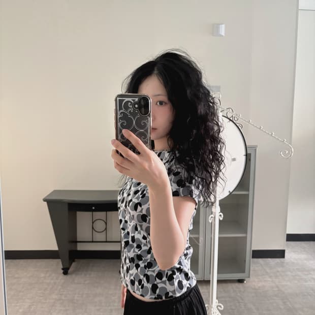 retro dot print top