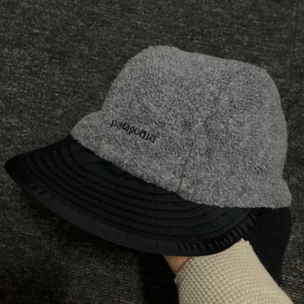 파타고니아 플리스 덕빌 이어플랩 모자