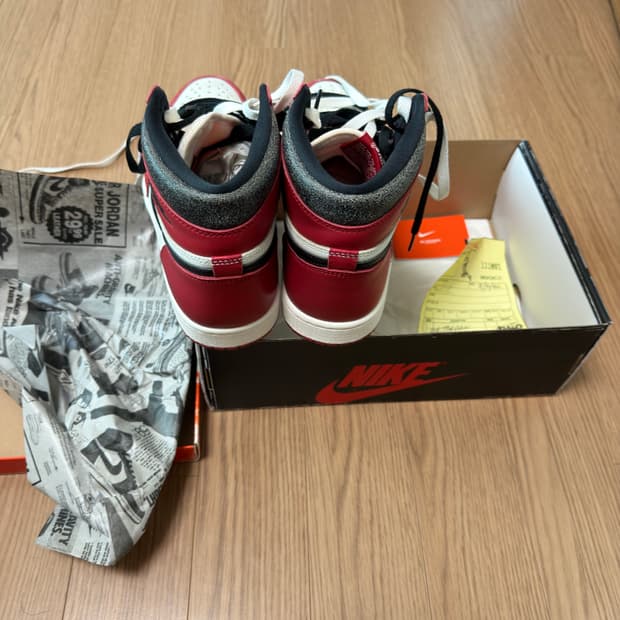 나이키 에어 조던 1 레트로 og 하이 2022 260mm