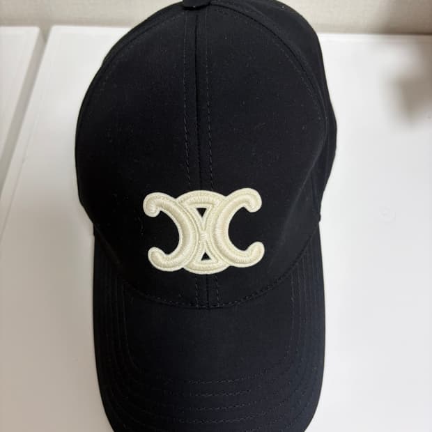 셀린느 캡모자 팝니다