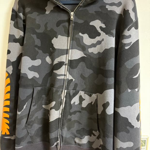베이프 타이거 풀카모 후드집업