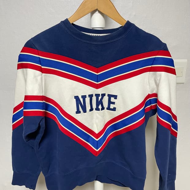 나이키 90s 맨투맨