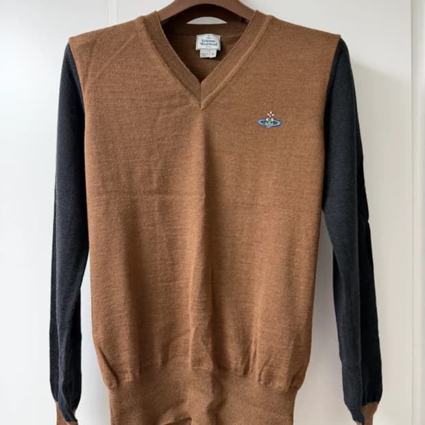 비비안웨스트우드 니트 