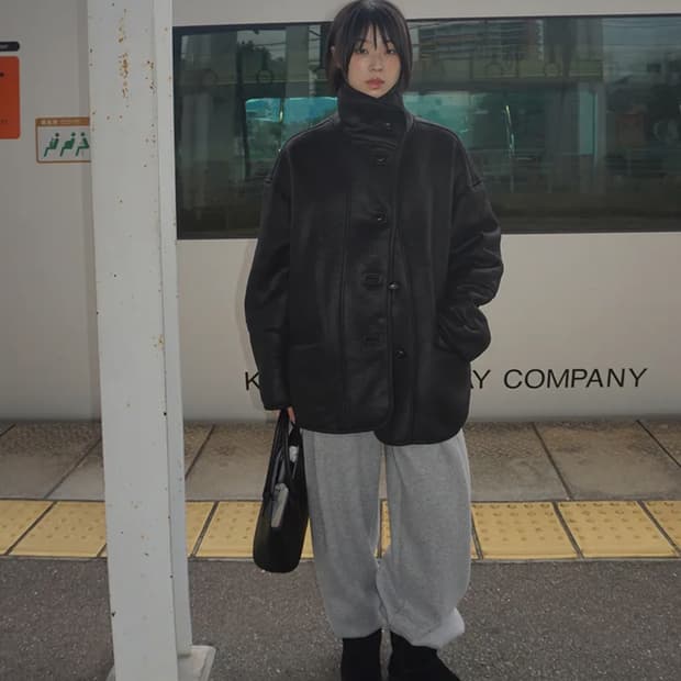 무스탕 하프 코트