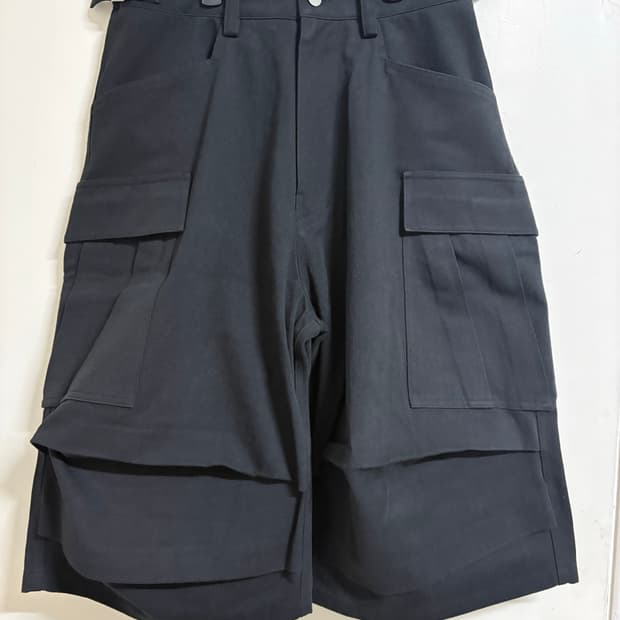 [1] 논노드 사이드 카고 쇼츠 블랙