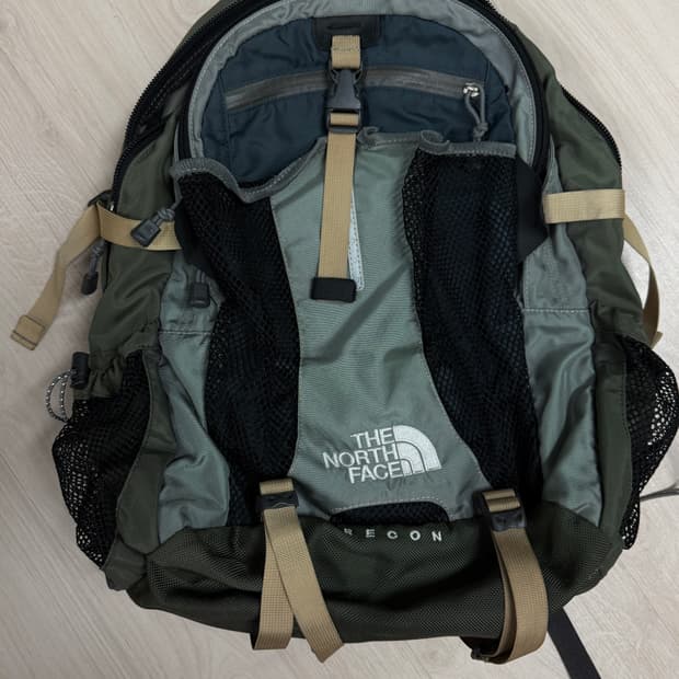 노스페이스 백팩