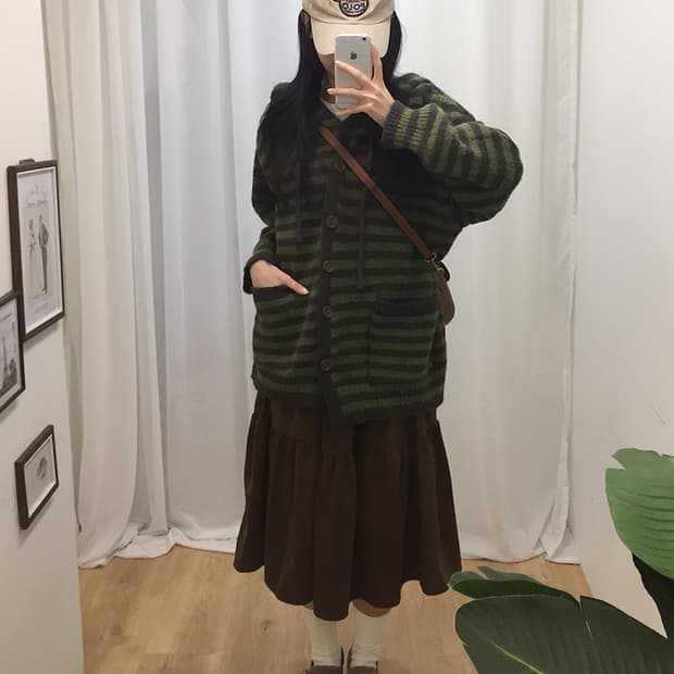 Women's Vintage Knit Cardigan 105