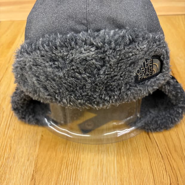 노스페이스 이어머프캡 군밤모자 그레이