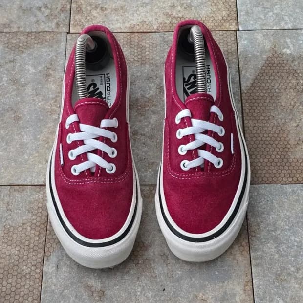 반스 어센틱 딥레드230