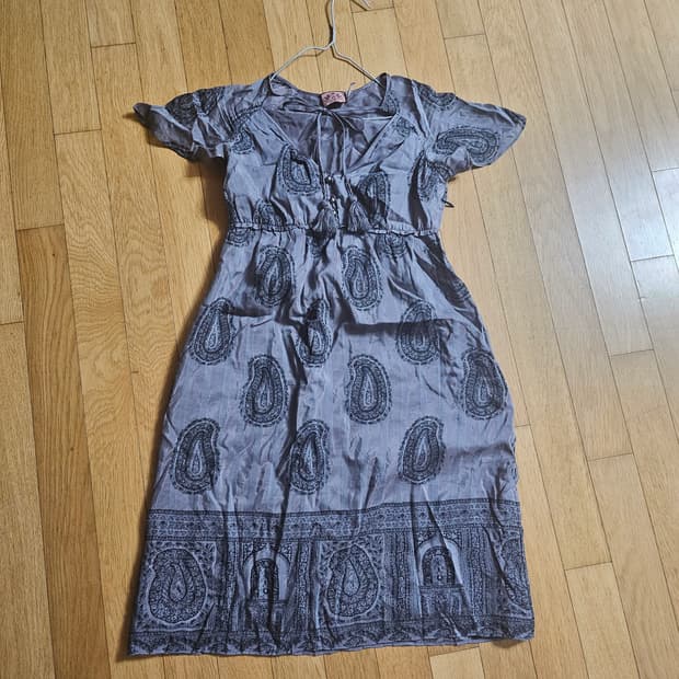 쥬시꾸뛰르 페이즐리 원피스