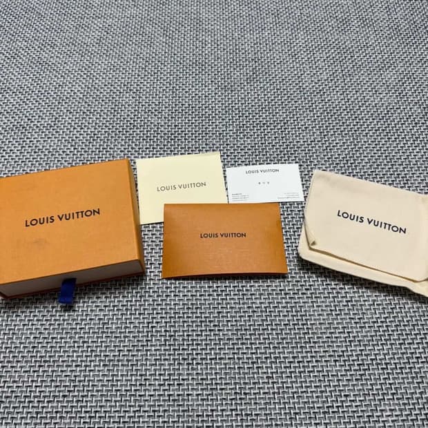 루이비통 쉐도우 반지갑