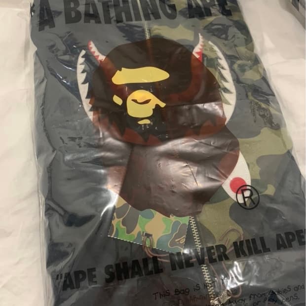 베이프 샤크 반카모 녹계 반후드집업