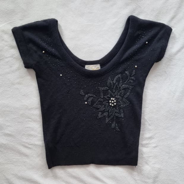 빈티지 블랙 오리엔탈 탑