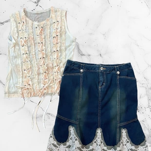 eyelet detail sleeveless