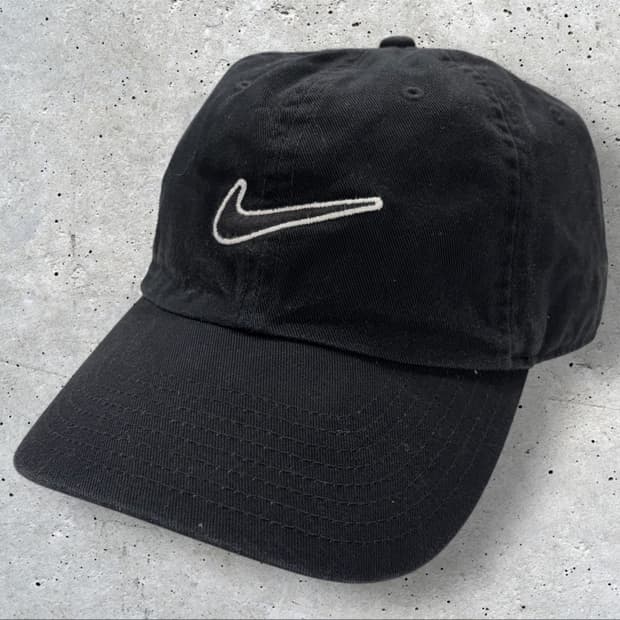 나이키 스우시 블랙 볼캡