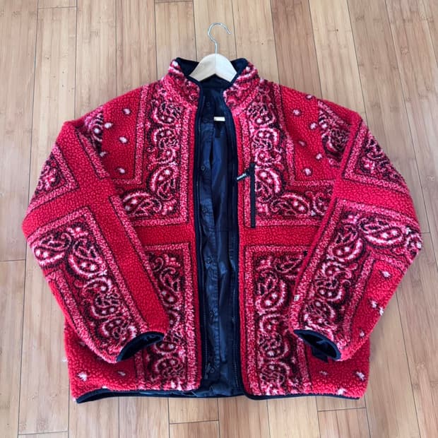 (스탁X 구매)슈프림 리버서블 반다나 플리스 자켓 레드