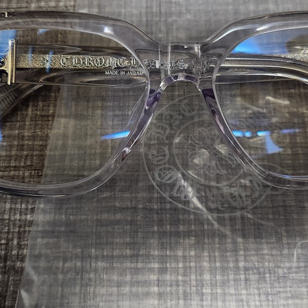 크롬하츠 안경으로 자끄마리마지 안경 구해요