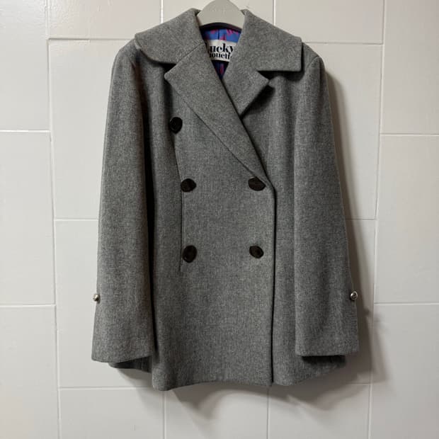 럭키슈에뜨 여성 코트