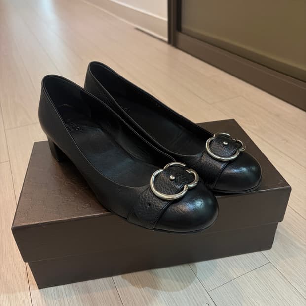 GUCCI 플랫 슈즈 38