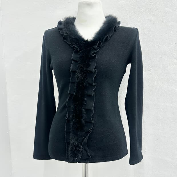 Black fur trimming knit top 
