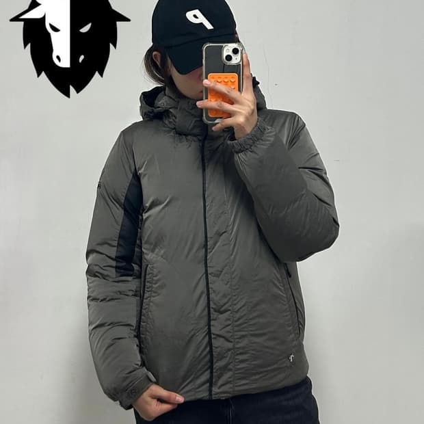 블랙야크 나일론쉘 구스다운 패딩 그레이