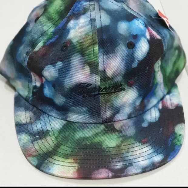 Supreme Liberty Floral
6-Panel Cap 
