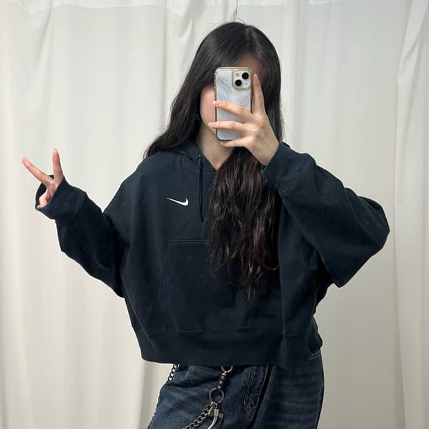 Nike black cropped hoodie