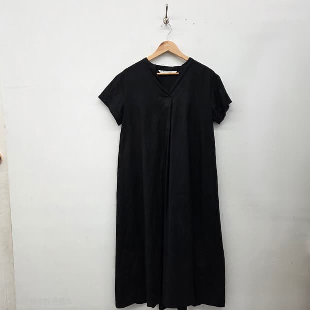 beams 빔즈 블랙 원피스 v넥 반팔 여XL