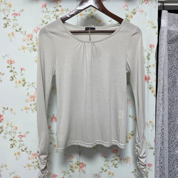 오트밀 주름 롱슬리브