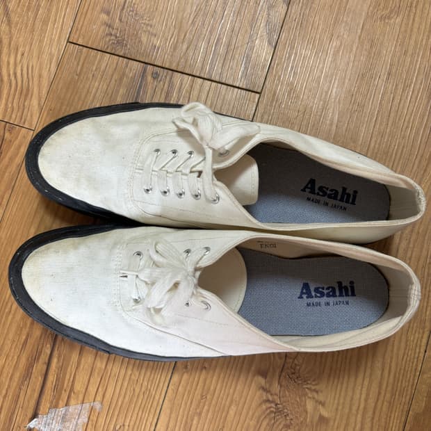 아사히 덱슈즈 280