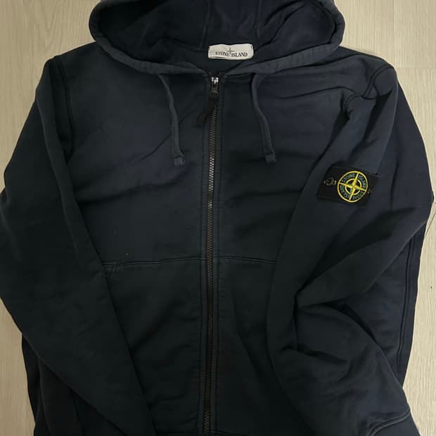 스톤아일랜드 후드집업
