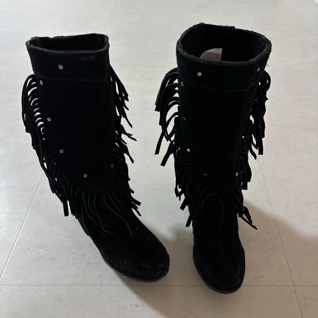 미네통카 부츠 새상품