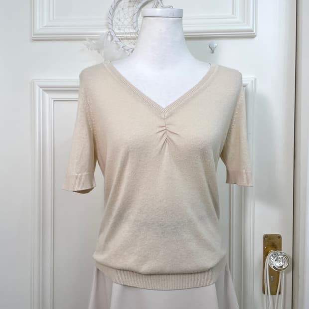 ivory shirring v-neck half knit top(size