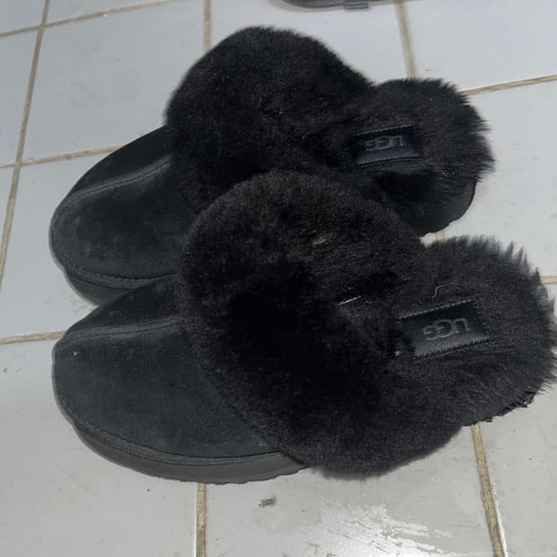 어그 코케트 블랙 플랫폼