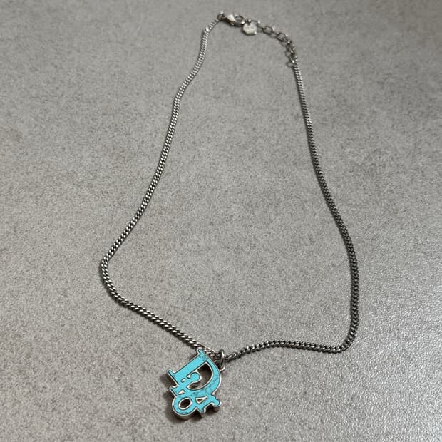 디올 오블리크 팬던트 목걸이