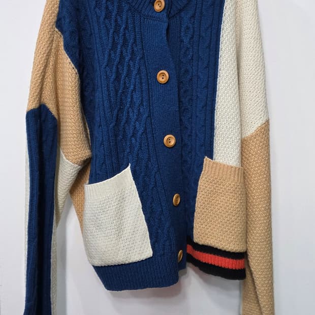 스튜디오 톰보이 여성 가디건