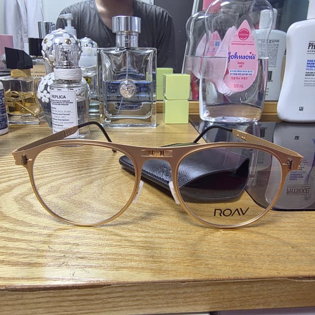 노브 폴딩 안경테