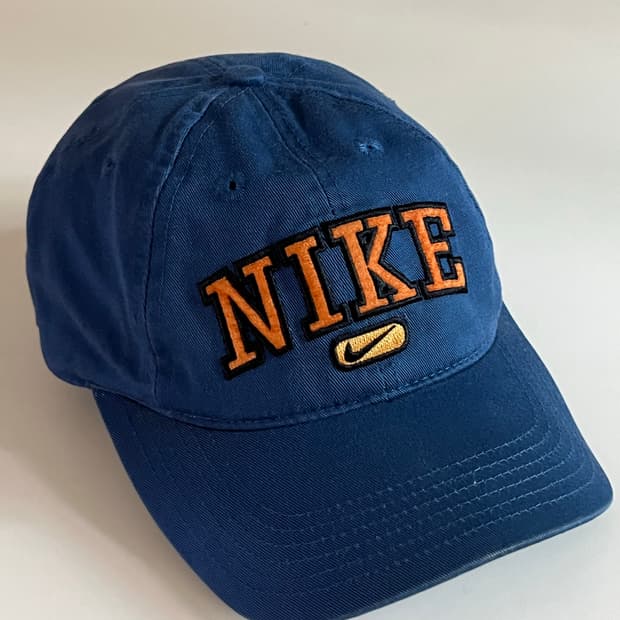 90‘s nike spell out cap
