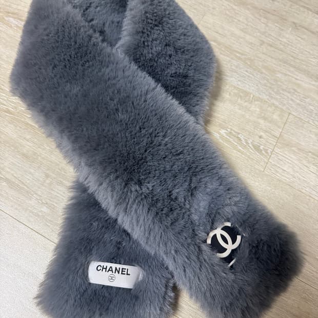 샤넬 털 목도리