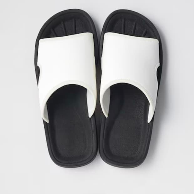 Uniqlo c 유니클로씨 슬리퍼 (225-235)