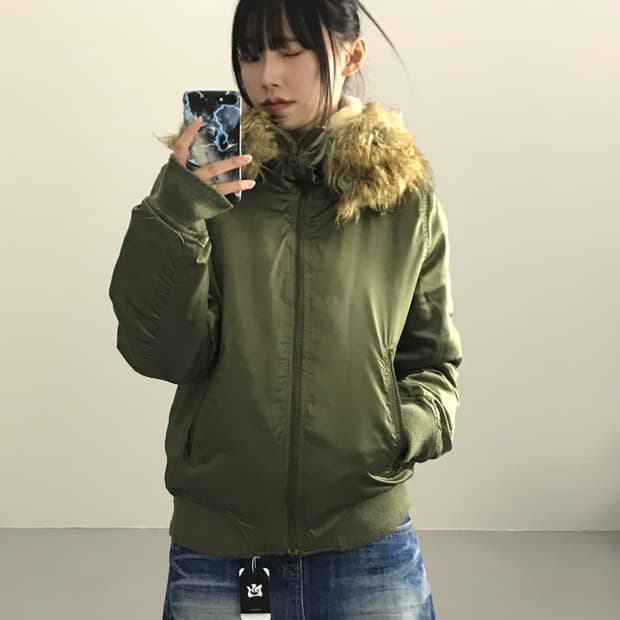 Jpn Fur-Hooded MA-1 Bomber Jacket